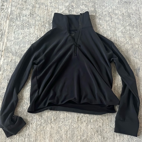 Athleta half zip sweatshirt, black, great condition - Picture 1 of 3